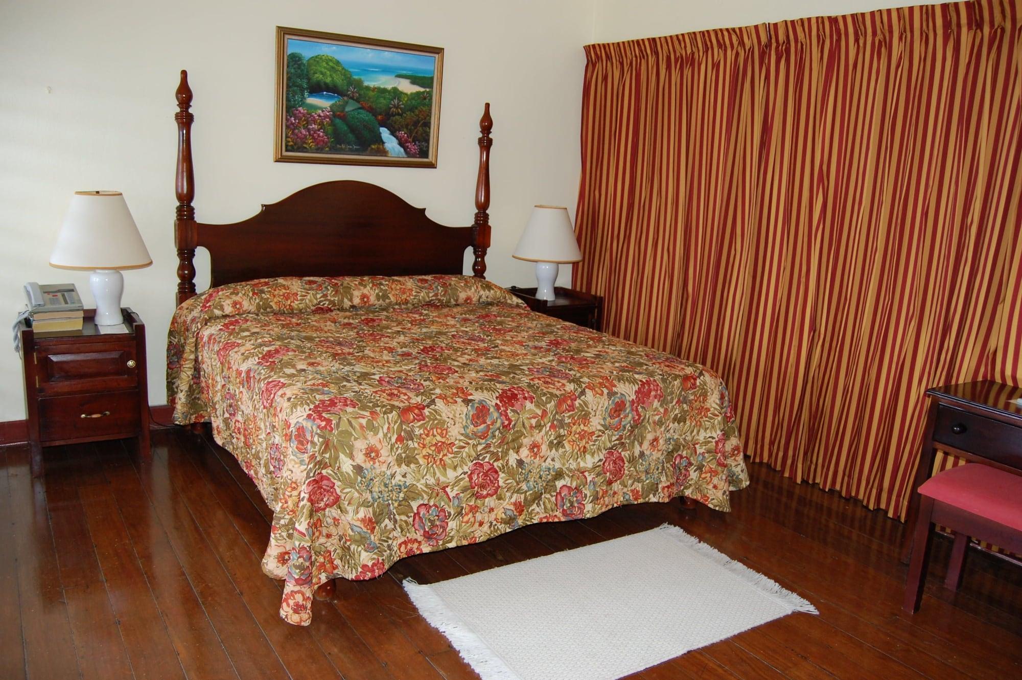 Inn At Shaw Park Gardens & Waterfalls 奥乔里奥斯 外观 照片